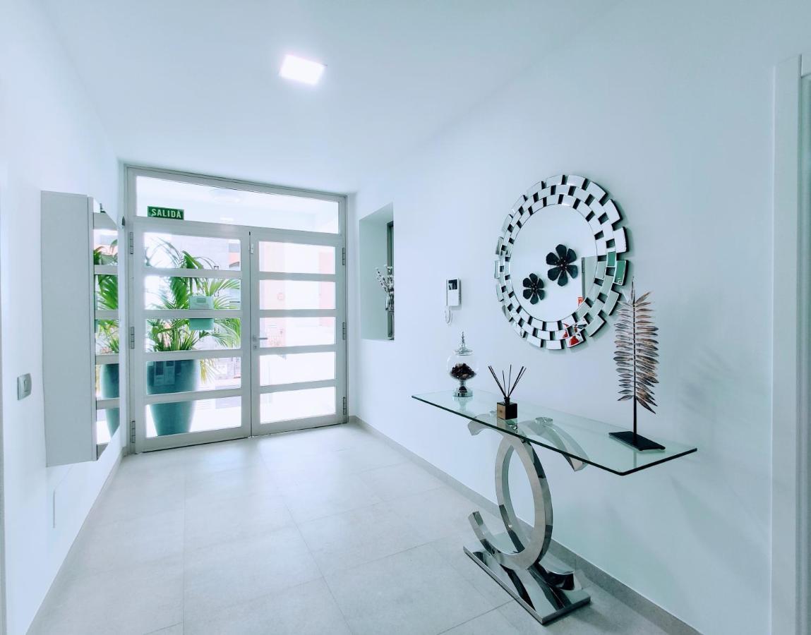 Elegante Y Moderna Villa Miami 阿德耶 外观 照片