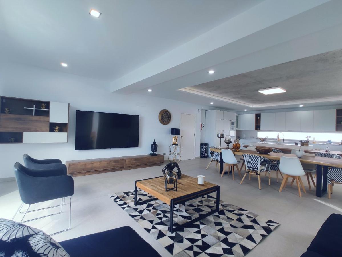 Elegante Y Moderna Villa Miami 阿德耶 外观 照片