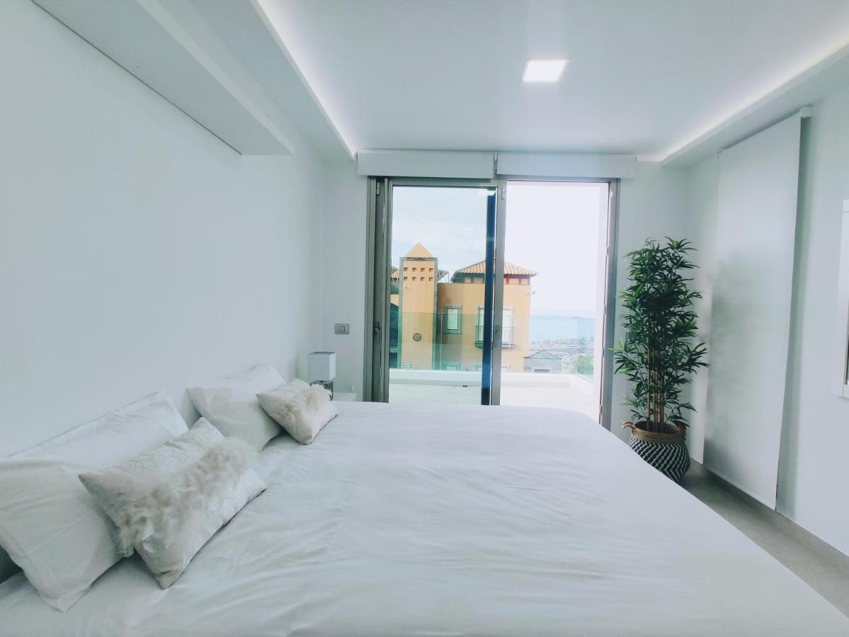 Elegante Y Moderna Villa Miami 阿德耶 外观 照片