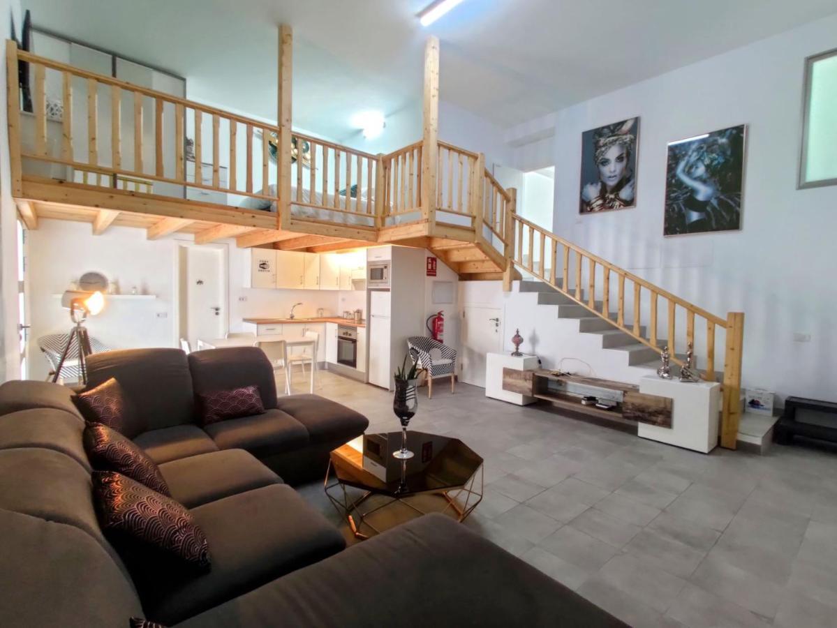 Elegante Y Moderna Villa Miami 阿德耶 外观 照片