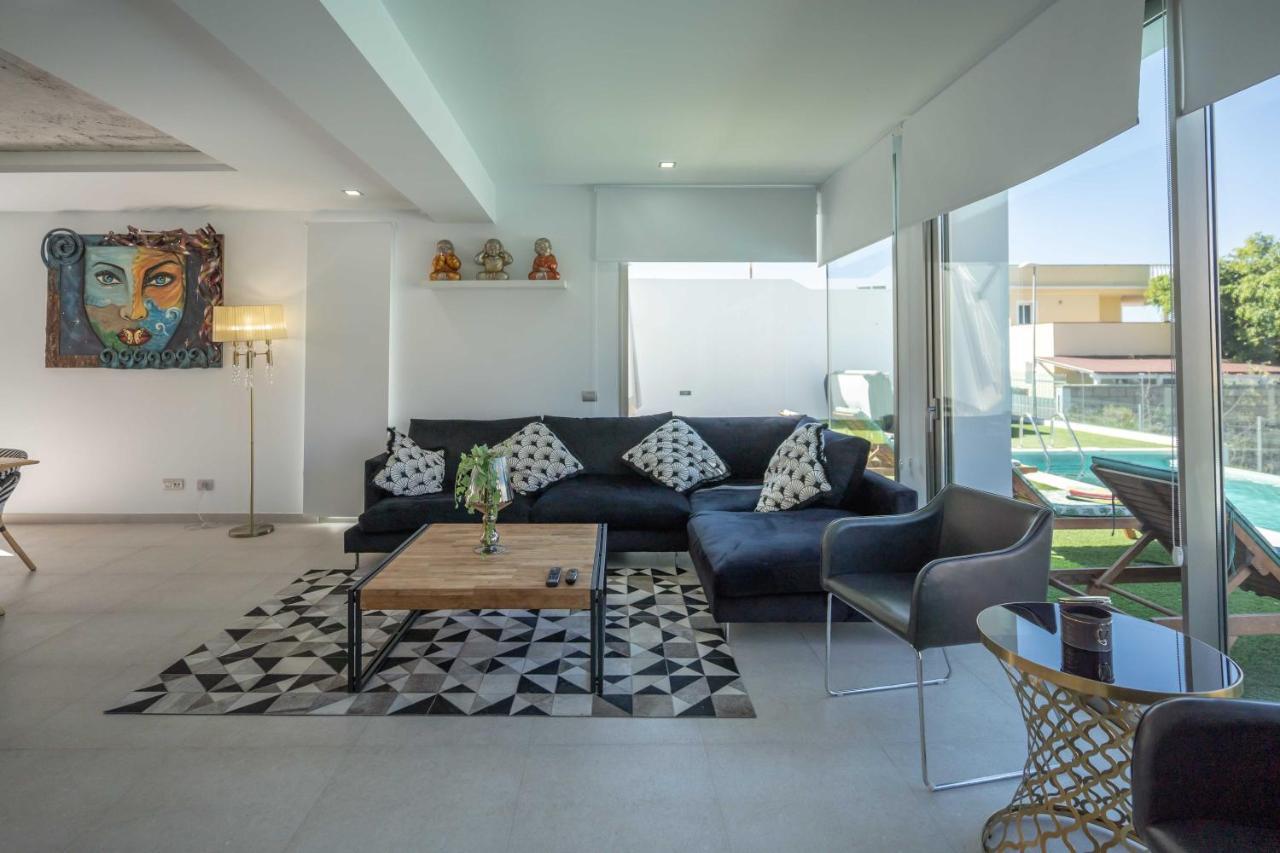 Elegante Y Moderna Villa Miami 阿德耶 外观 照片