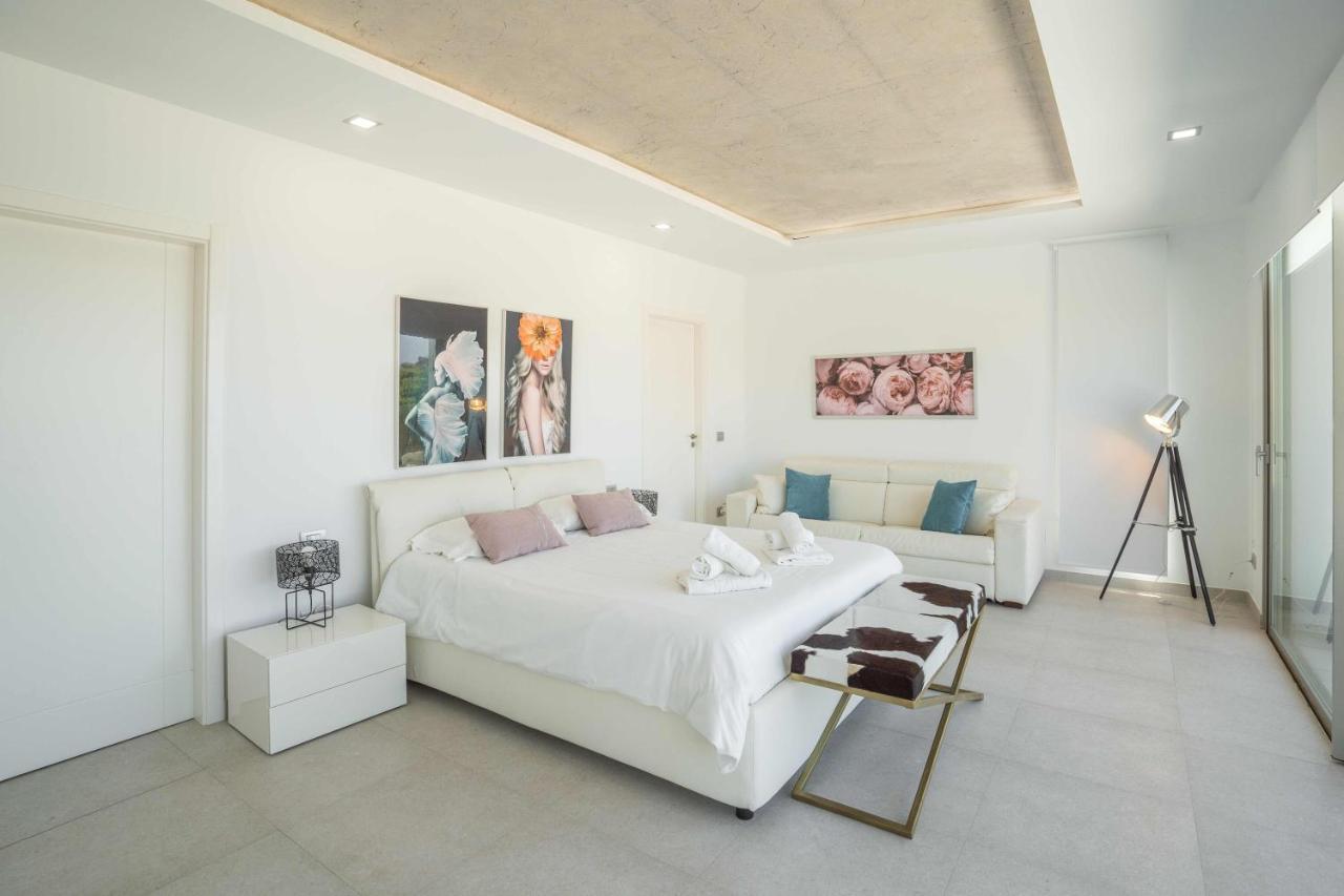 Elegante Y Moderna Villa Miami 阿德耶 外观 照片